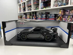 Bad Box - Maisto 1:18 Scale Porsche 911 GT3 2022 Diecast Model - Black - Picture 1 of 9