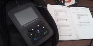 iCarsoft i910 Multisystem-Scanner für BMW/Mini - Bild 1 von 2