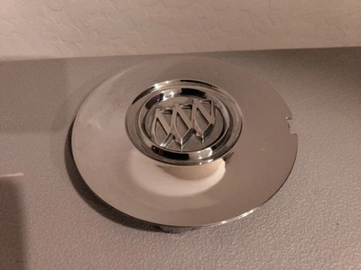 Tapa central cromada Buick Enclave 2008-2010 OEM #9597105 muy buen estado (#5) Foto 1 de 4