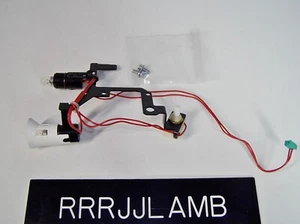 Bernina 1090 QE Quilter macchina da cucire parte Zig Zag LIGHT BLUB & SOCKET ASSEMBLY - Foto 1 di 2