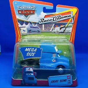 DISNEY PIXAR AUTOS DINOCO GRIGIO SEMI CAB DELUXE #10 Nuovo Sigillato - Foto 1 di 7