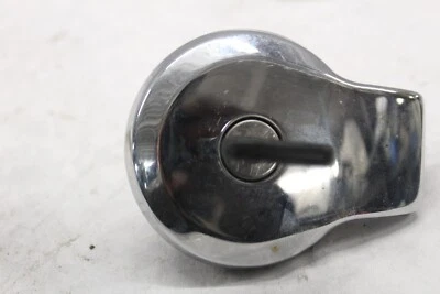 CONJUNTO TAPA COMBUSTIBLE CON LLAVE 4X7-24602-10-00 1983 YAMAHA VIRAGO XV500K Foto 1 de 4