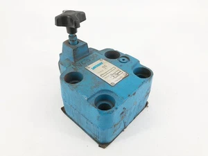 New Vickers CG-10-C-30 Relief Valve 500-2000psi - No Box - Picture 1 of 8
