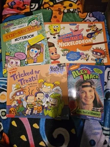 Lot Of 4 Vintage Nickelodeon Books Rugrats, Fairly Odd Parents, Alex Mack, Etc - Picture 1 of 1