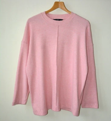 EX F&F PINK SOFT TIGHT KNIT CREW NECK LONG SLEEVE OVERSIZED JUMPER SIZE  X-SMALL - Image 1 of 4