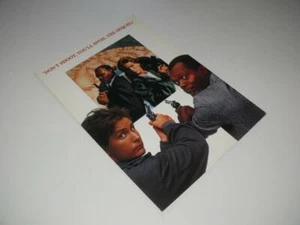 National Lampoon's Loaded Weapon 1 ~ Emilio Estevez ~ Original Press Kit - Picture 1 of 1