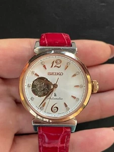 SEIKO WATCH TO SELL - Picture 1 of 11
