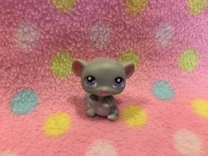 Hasbro Littlest Pet Shop colore grigio occhi viola topo animale domestico Hasbro carino! - Foto 1 di 3