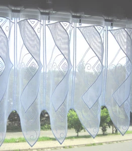 1 Teil Kurzgardine weiß mit Ton in Ton Stickerei ca. 16 x 30cm (B/H) - Bild 1 von 4