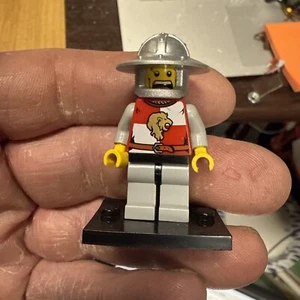 Lego Kingdoms Cas498 Minifigura Caballero León del Set 7188 - Imagen 1 de 4
