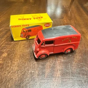 Vintage Dinky Toys Royal Mail Delivery Van #260 Die Cast Metal Model - Picture 1 of 8