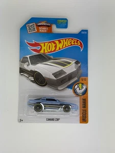 2015 Hot Wheels Camaro Z28 Silver/Yellow – Muscle Mania 126/250 - Picture 1 of 1