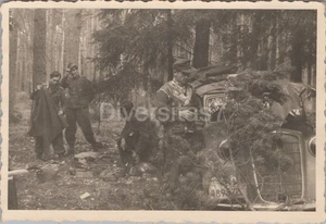 Foto, Beobachtungs  Abt. 16, Einsatz in Altdorf Dezember 1944, im Wald D/92 - Picture 1 of 2