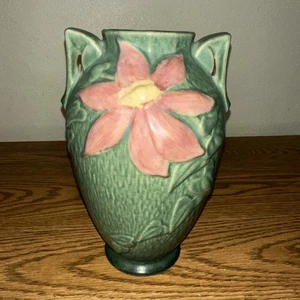 Vintage Roseville Double Handle Green & Pink Clematis Vase ~ 110-9 - Picture 1 of 7