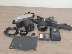 Cuerpo de cámara digital Leica Digilux 3 7,5 MP 4/3 montaje con Olympus 18-180 mm + extras - Imagen 1 de 24