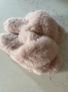 NWT Lauren Conrad LC X Band Faux Fur Slide Slippers Pink Size L Large 8-9 Cozy - Picture 1 of 5