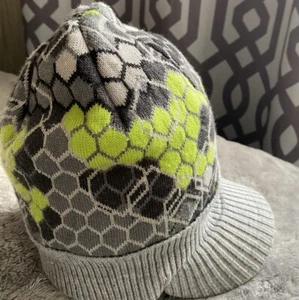 New Thinsulate Visor Beanie Knit Cap Gray Lime Green Ski Snowboard Warm Winter - Picture 1 of 9