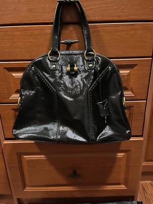 Yves Saint Laurent 黑色漆皮缪斯单肩包钱包大号 — 第 1/4 张图片