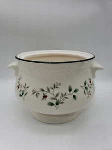 PFALTZGRAFF Winterberry Large Covered Soup Tureen NO Lid and Laddle - Picture 1 of 8