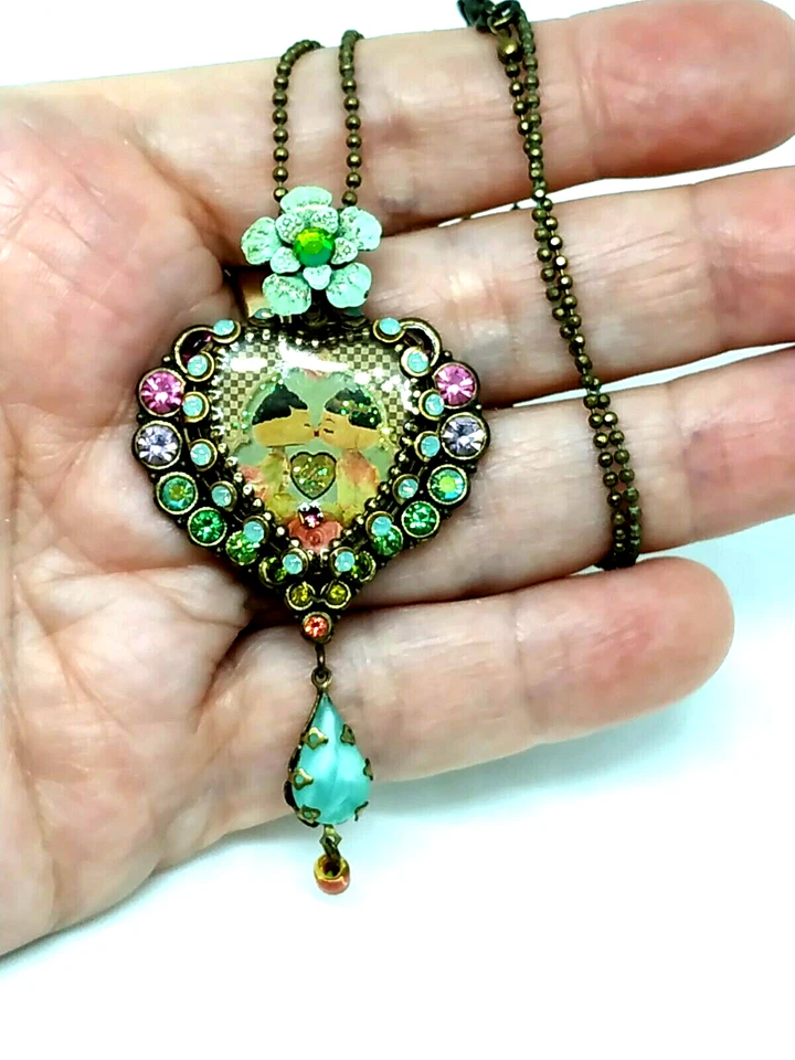 Precioso Collar Por Michal Negrin Forma Corazón Multicolor Con Cristal Único Foto 1 de 4