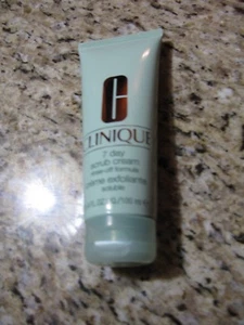 Clinique 7 Day Scrub Clean Rinse off Formula - 3.4 oz NEW - Picture 1 of 2