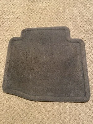 2005 - 2009 BUICK LACROSSE ALLURE REAR LEFT FLOOR MAT CLOTH CARPET GREY (OEM) - Image 1 of 3