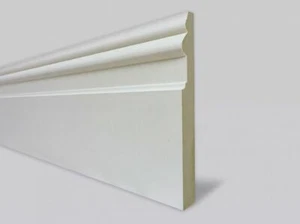 Period Sockelleistenbrett viktorianisch weiß grundiert MDF 194 x 25 x 4200 mm - Bild 1 von 1