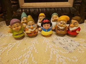 Snow White and the Seven Dwarfs Fisher Price Little People - Picture 1 of 12