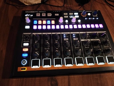 Auturia Drumbrute Impact máquina de tambor analógico com fonte de alimentação testada - Imagem 1 de 4