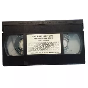 Saturday Night Live Presidential Bash VHS Cat. 630008 * DOES NOT HAVE CASE * - Foto 1 di 3