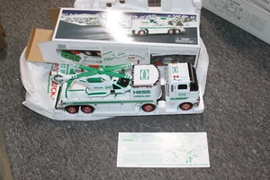 2006 HESS Spielzeug LKW und Hubschrauber Neu in Box NOS mit Original TASCHE - Bild 1 von 4