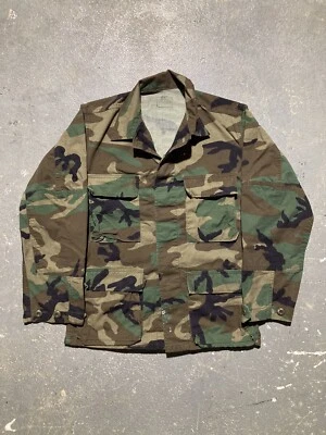 Vintage US Army Military Wooldland Camo Field Jacket Size Small - Image 1 of 4