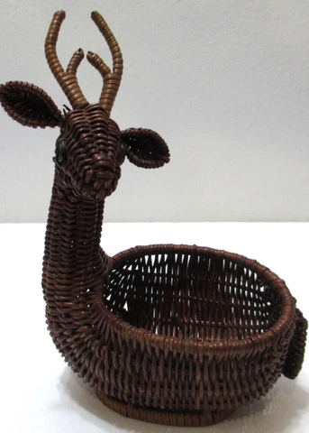 Christmas Decor - Vintage Wicker Rattan Reindeer Deer Basket 6 7/8" Tall Cover