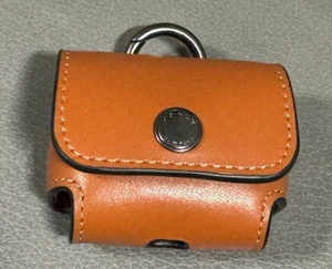 Coach Luxury AirPods Pro Case LEATHER - BROWN NEW - Imagen 1 de 13