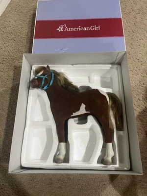 Relleno de pintura American Girl Horse RETIRADO con halter y cuerda de plomo Foto 1 de 3