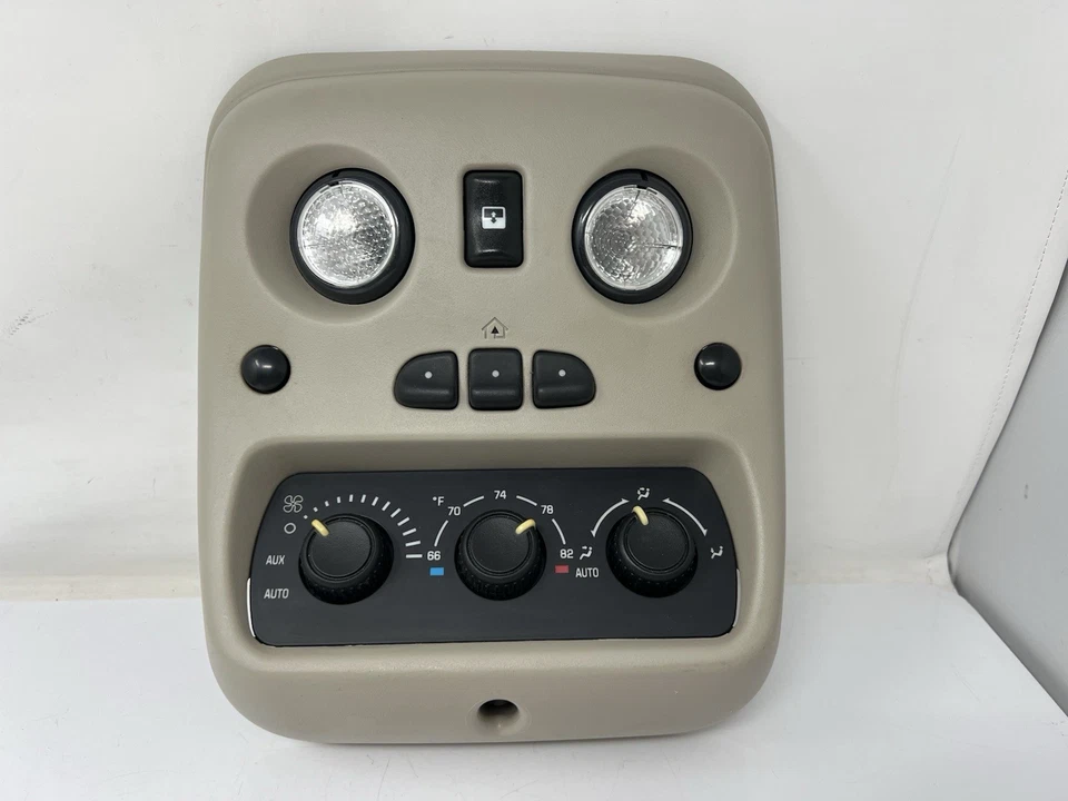 GMC Yukon Chevy 1999-2006 consola superior domo luz control de clima trasero OEM Foto 1 de 4