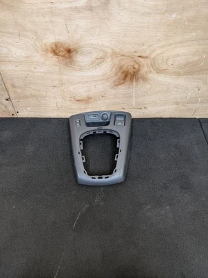 RENAULT GRAND SCENIC MK3 CAMBIO STICK SURROUND TRIM - Immagine 1 di 3