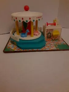 Vintage 1972 Fisher Price Little People Merry Go Round Aufzieh musikalisches Spielzeug funktioniert - Bild 1 von 17