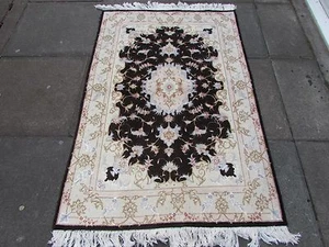 Tapis Vintage Traditionnel Fait Main En Laine Et Soie Noir 155x103cm - Picture 1 of 12