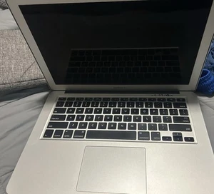 2017 MacBook Air Silver  - Bild 1 von 3