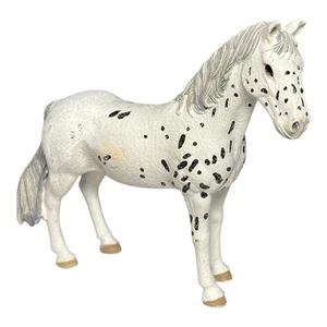 Figura Caballo Schleich Blanco y Negro Manchado Gris Melena 2019 Alemania - Imagen 1 de 6