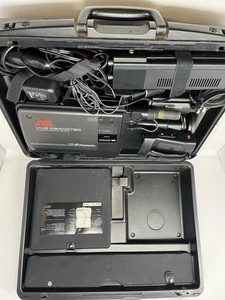 Panasonic AG-180 VHS Reporter Camcorder mit Tasche. Komplett UNGETESTET - Bild 1 von 6