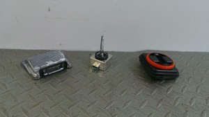 2016 VOLVO XC60 Mk1 FL Right OS Xenon Headlight Ballast 89089352 521