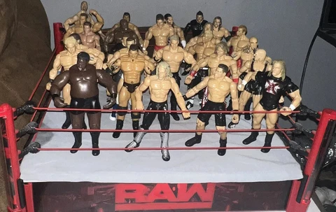 WWE 2017 MATTEL RAW LARGE WRESTLING RING with 25 JAKKS ACTION FIGURES LIGHTS UP Cover