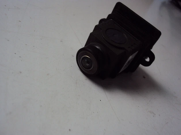 Telecamera posteriore Mini Cooper F55 FL 18R parte originale 90735302 - Immagine 1 di 4