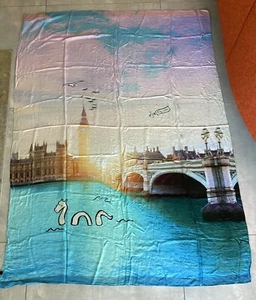 NUEVO PS Paul Smith ENORME Mujer “Fotos” Bufanda Londres Reino Unido Viscosa Suave NUEVO CON ETIQUETAS $195 USD - Imagen 1 de 13