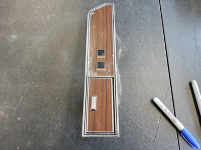 1980-1989 Lincoln Town Car Pass Right Front Window Switch Ash Tray Bezel OEM WDG - Image 1 of 2