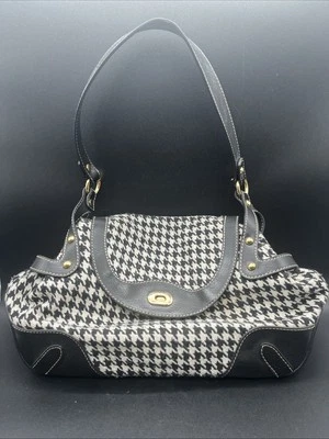 Cartera Maxx New York Pata de Gallo Blanco y Negro con Borde de Cuero Negro Foto 1 de 4