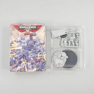 Warhammer 40k 25th Anniversary Limited Edition Space Marine Crimson Fists OOP - Picture 1 of 2