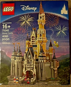 Lego Disney Castle - Picture 1 of 2